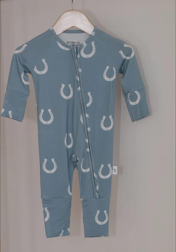 Horse Shoe Bamboo Zippy